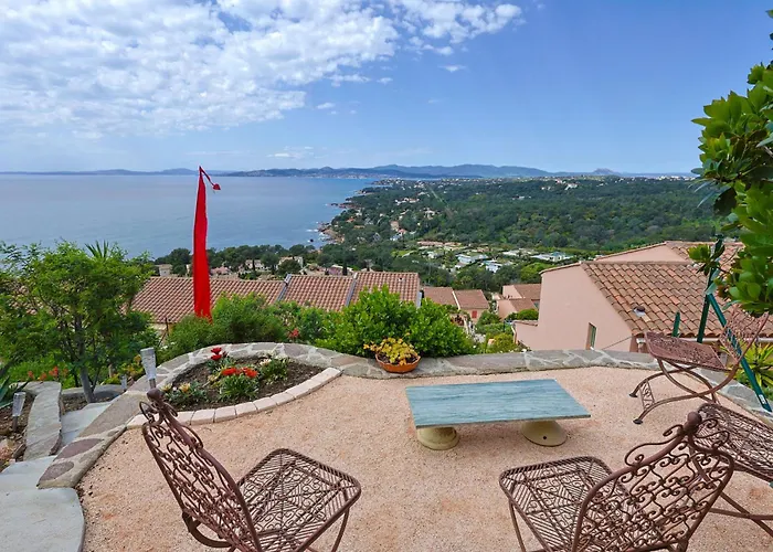 Vakantiehuis Provenzalische Citronniers - Garten Mit Meerblick Und Pool By Riviera Homelife Saint-Raphaël