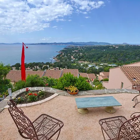 Vakantiehuis Provenzalisches Citronniers - Garten Mit Meerblick Und Pool By Riviera Homelife Saint-Raphaël