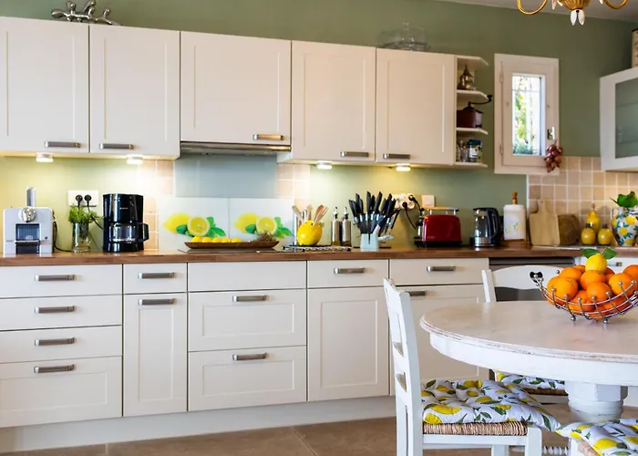 Bastidon Les Citronniers Für 4 Personen Mit Meerblick Ferienhaus Saint-Raphaël