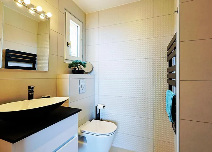 Ferienhaus Bastidon Les Citronniers Für 4 Personen Mit Meerblick